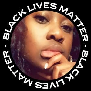 Meet your Posher, Janelle